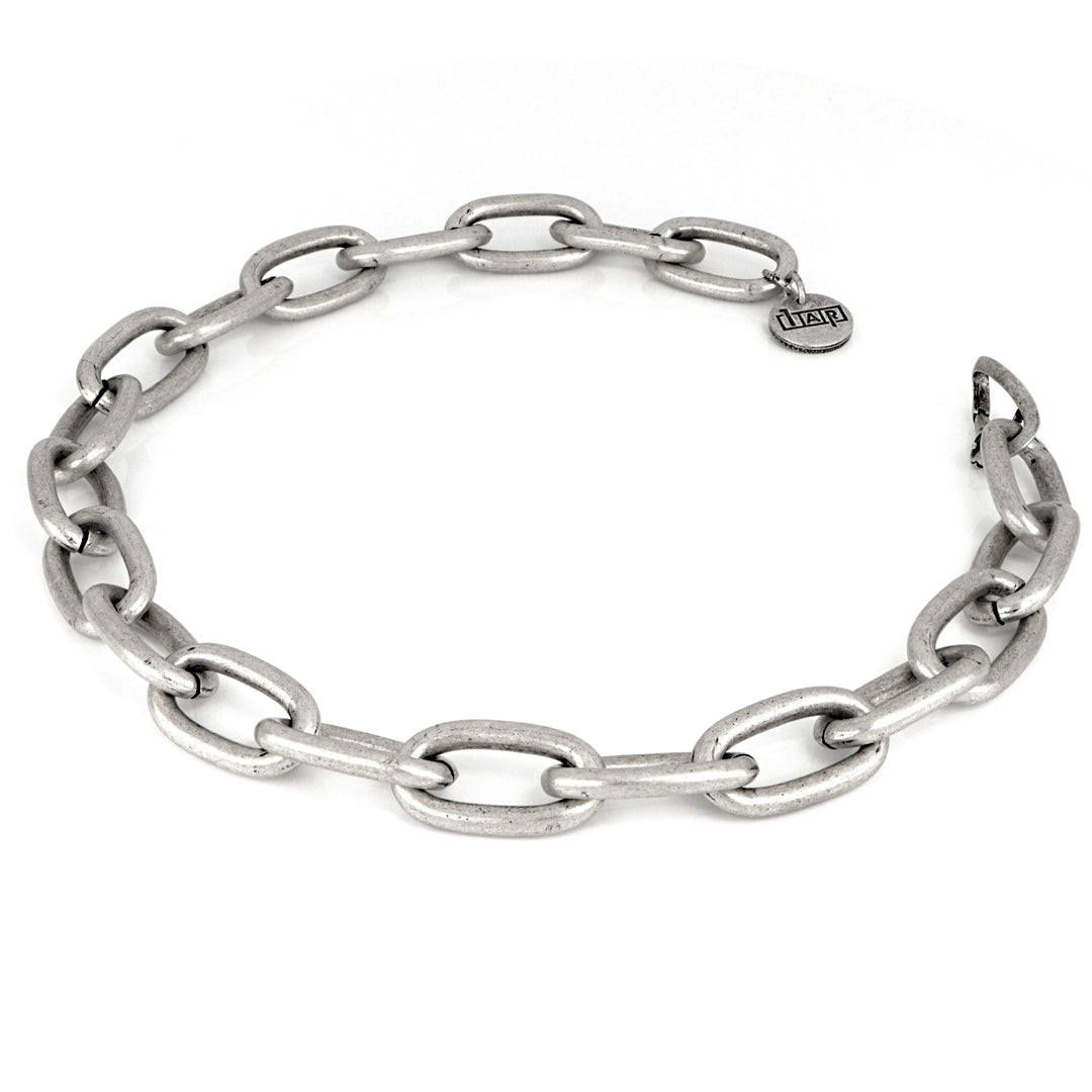 Collar de bronce blanco satinado con cadena tipo cable baño plata