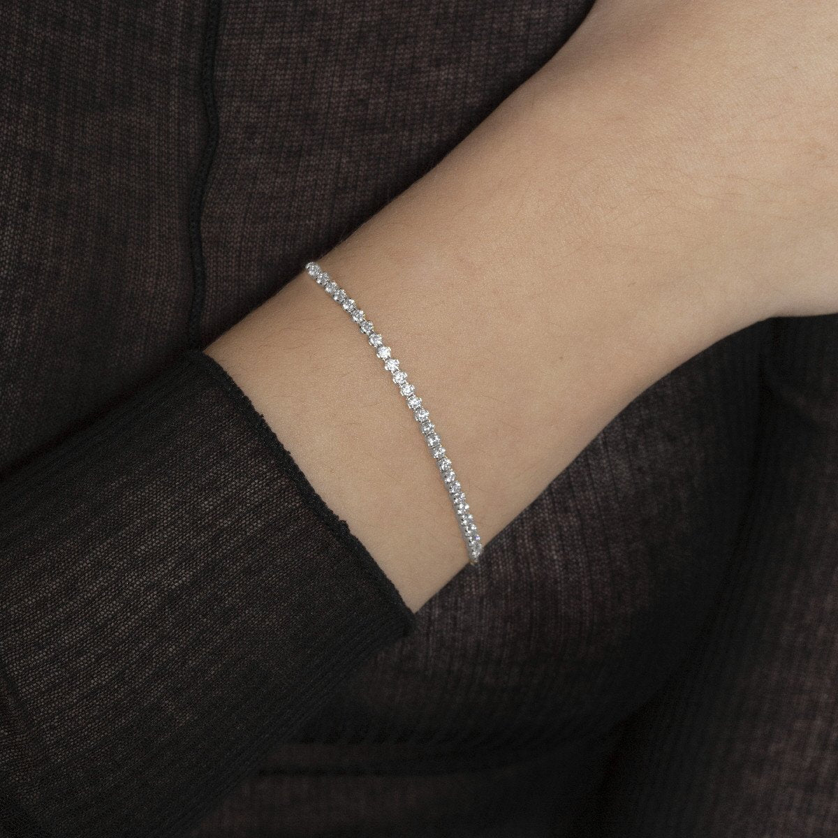 Pulsera ajustable cascada de mini circonitas crystal elaborado en plata