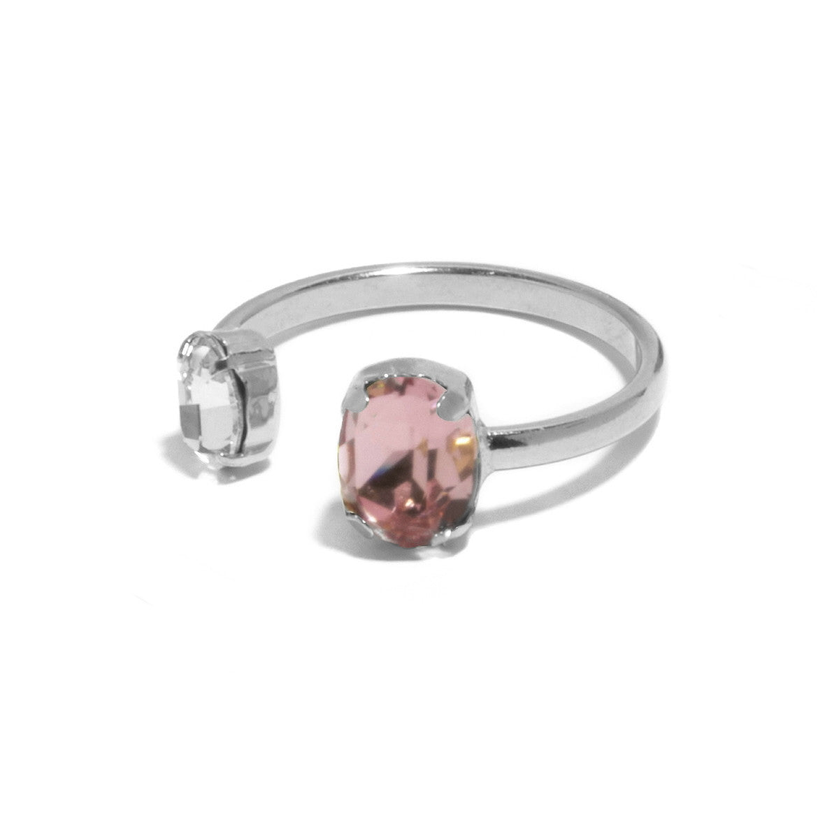 Anillo ajustable oval color rosa elaborado en plata