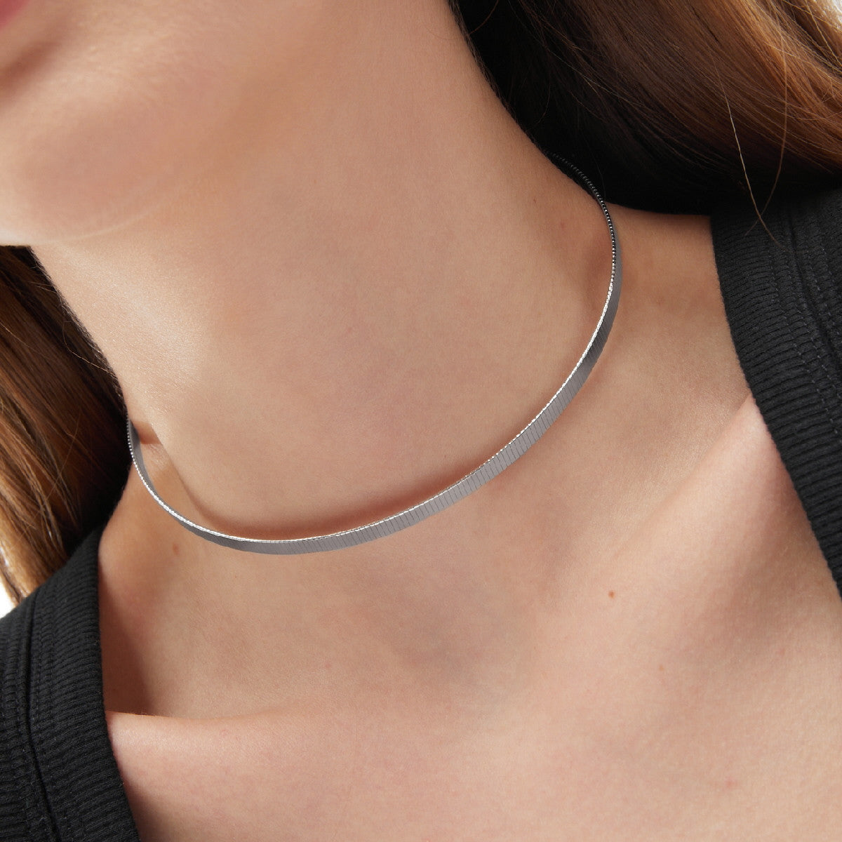 Choker cadena ancha aplanada elaborado en plata