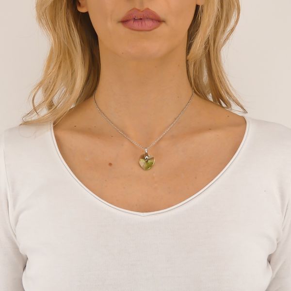Collar cristal corazón verde