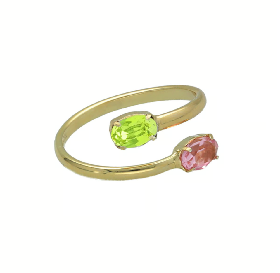 Anillo oval color rosa bañado en oro