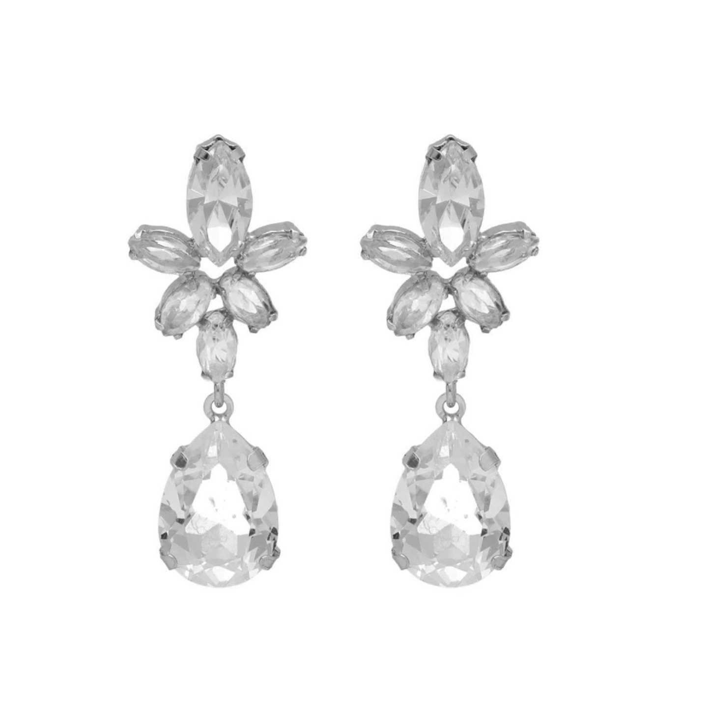 Par de Aros largos flor color blanco elaborados en plata