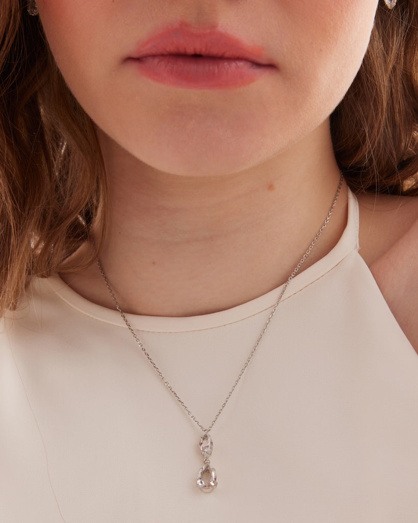 Collar corto lágrima Lieve con cristal blanco en Plata baño Rodio