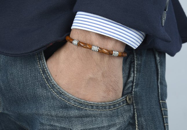 Pulsera de acero con cuero trenzado marrón claro. H20n Ho005-1S