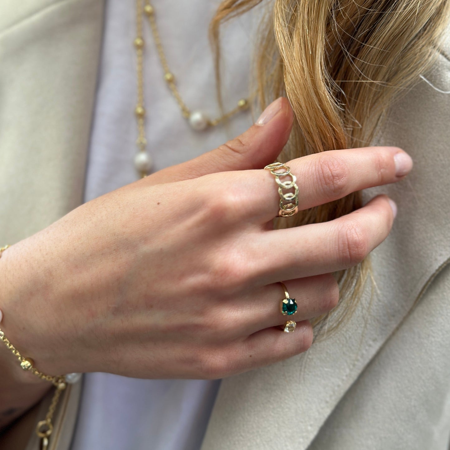 Anillo ajustable eslabones bañado en oro