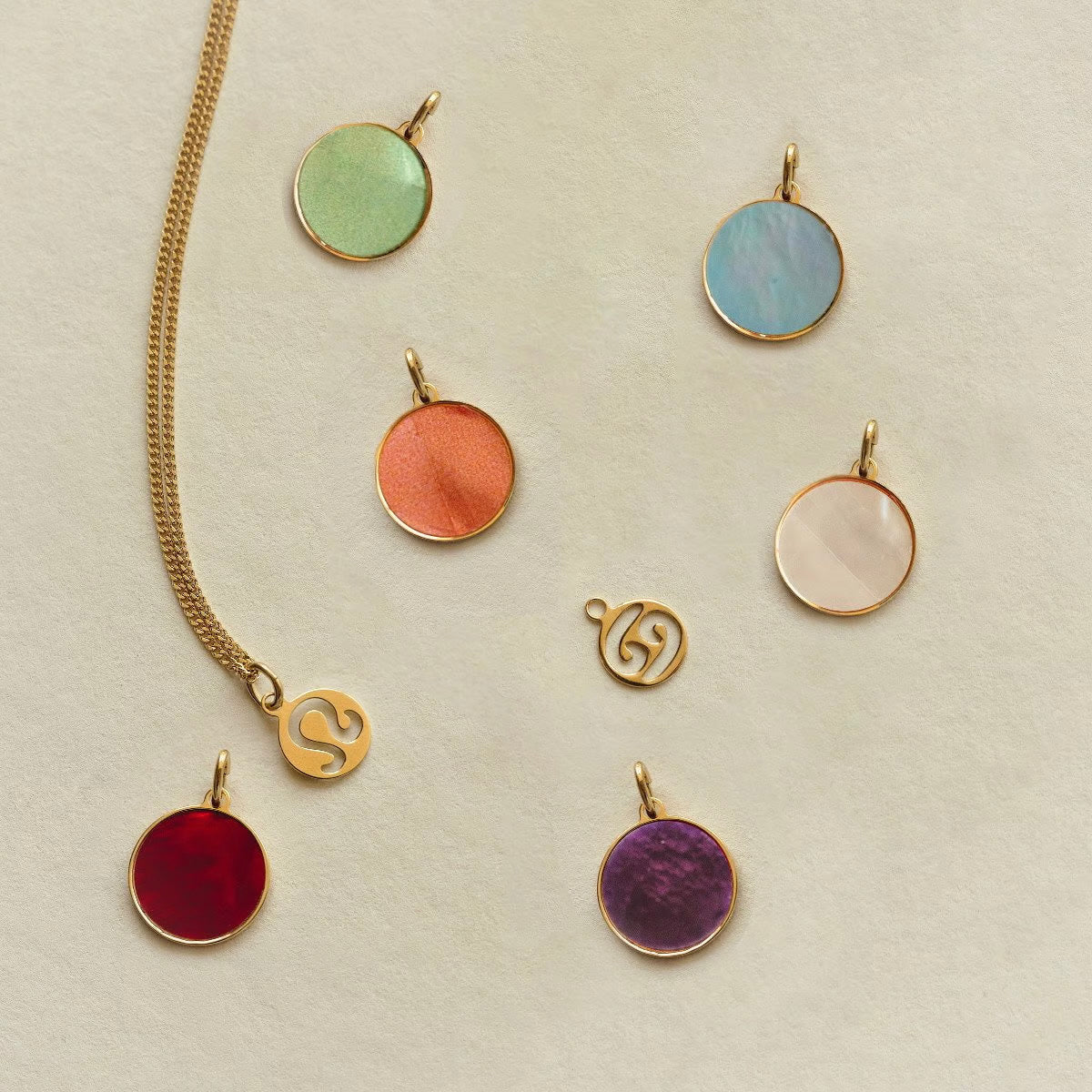 Collar Libra bañado en oro