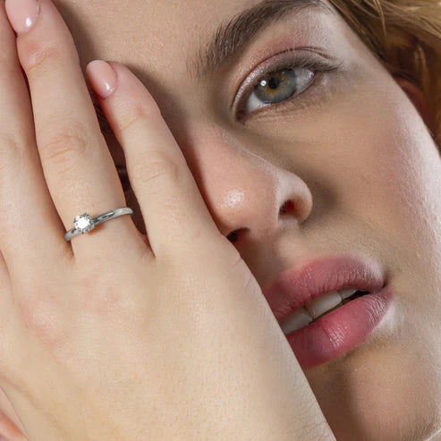 Anillo ajustable Colourful solitario con cristal en Plata baño rodio de Clarity