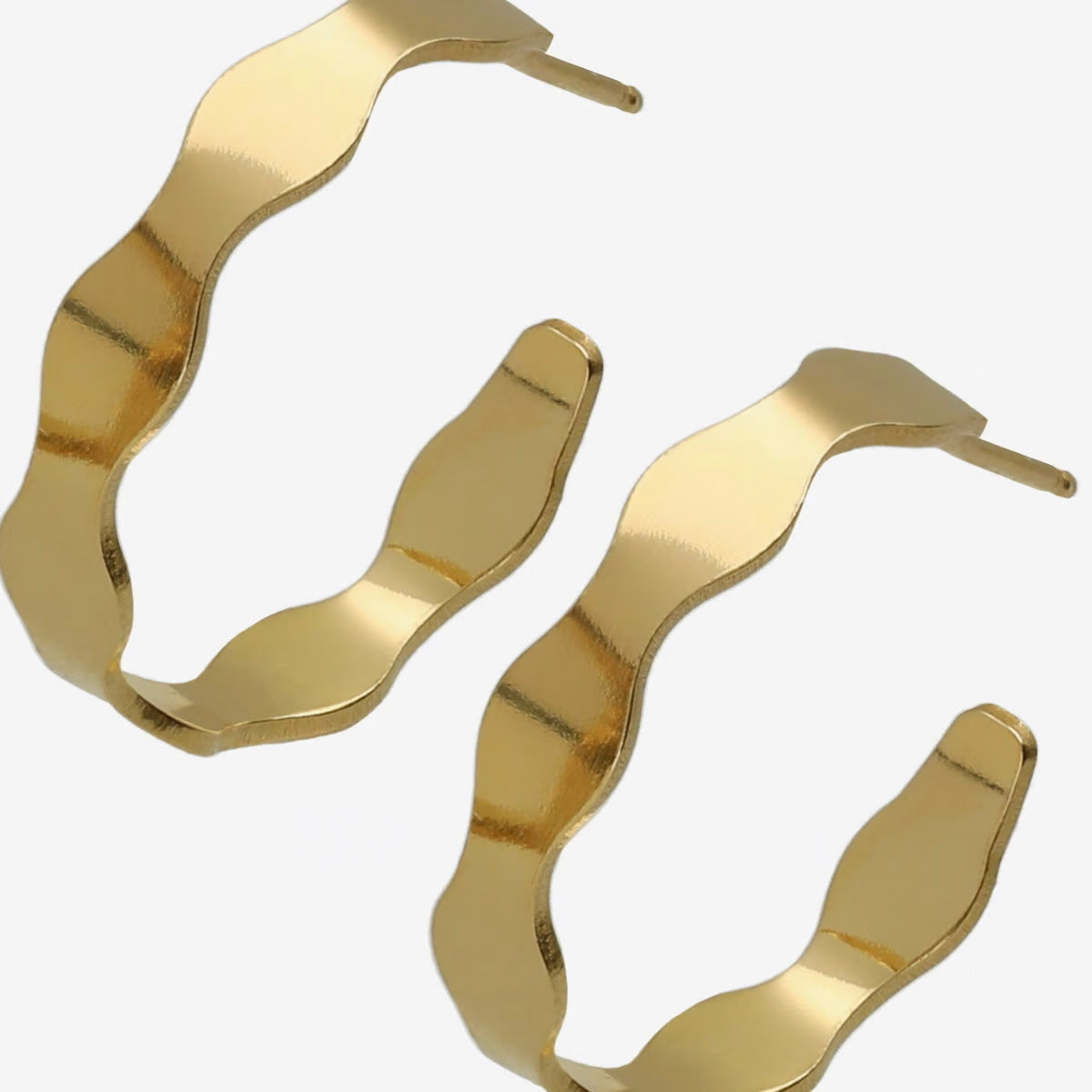 Par de aros 20 mm de ondas bañados en oro