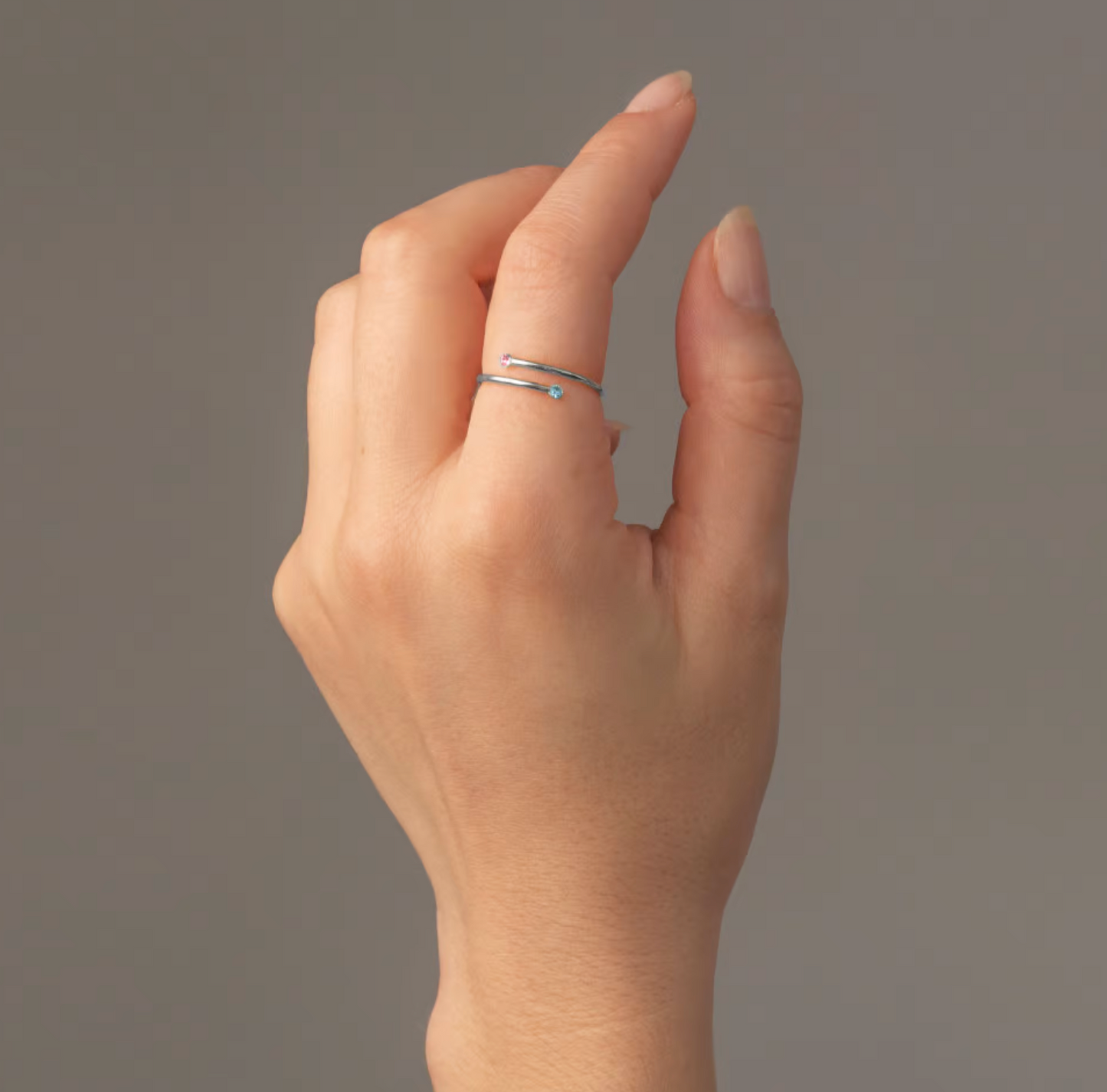 Anillo espiral multicolor de Iris Plata y Cristales