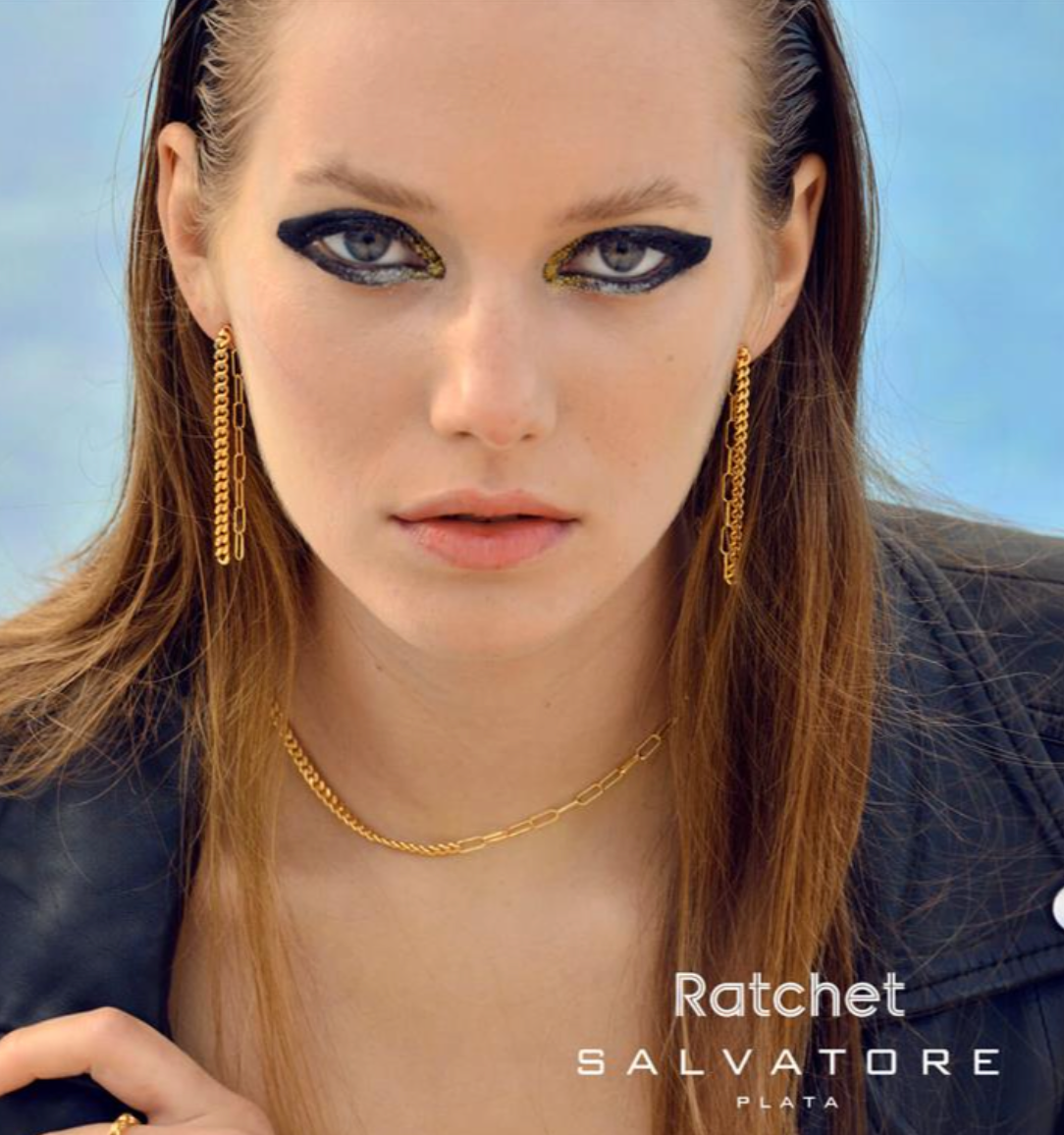 Par de Aros Plata Bañado en Oro Cadena Barbada