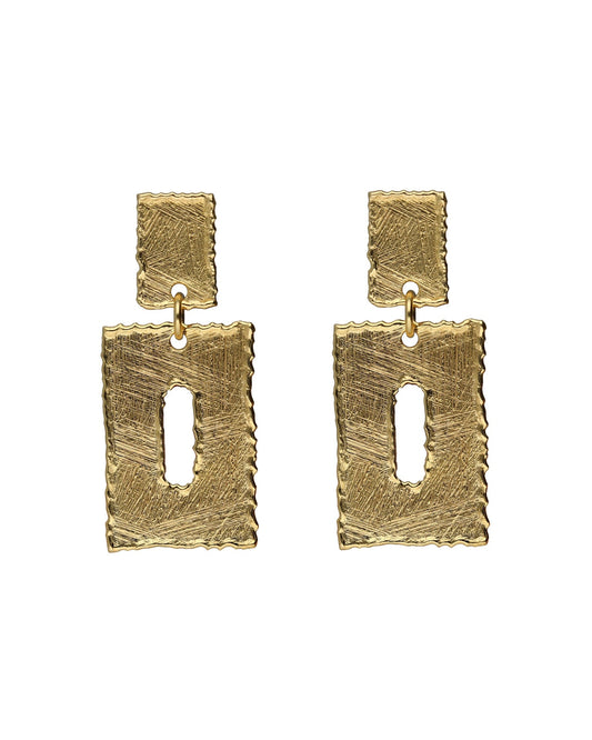 Par de Aros cortos textura rectángulo
Alaska en Plata (Baño de oro 18k)