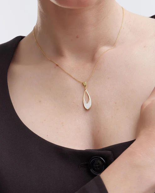 Collar largo lágrima Mum's Break nácar Baño de oro 18k