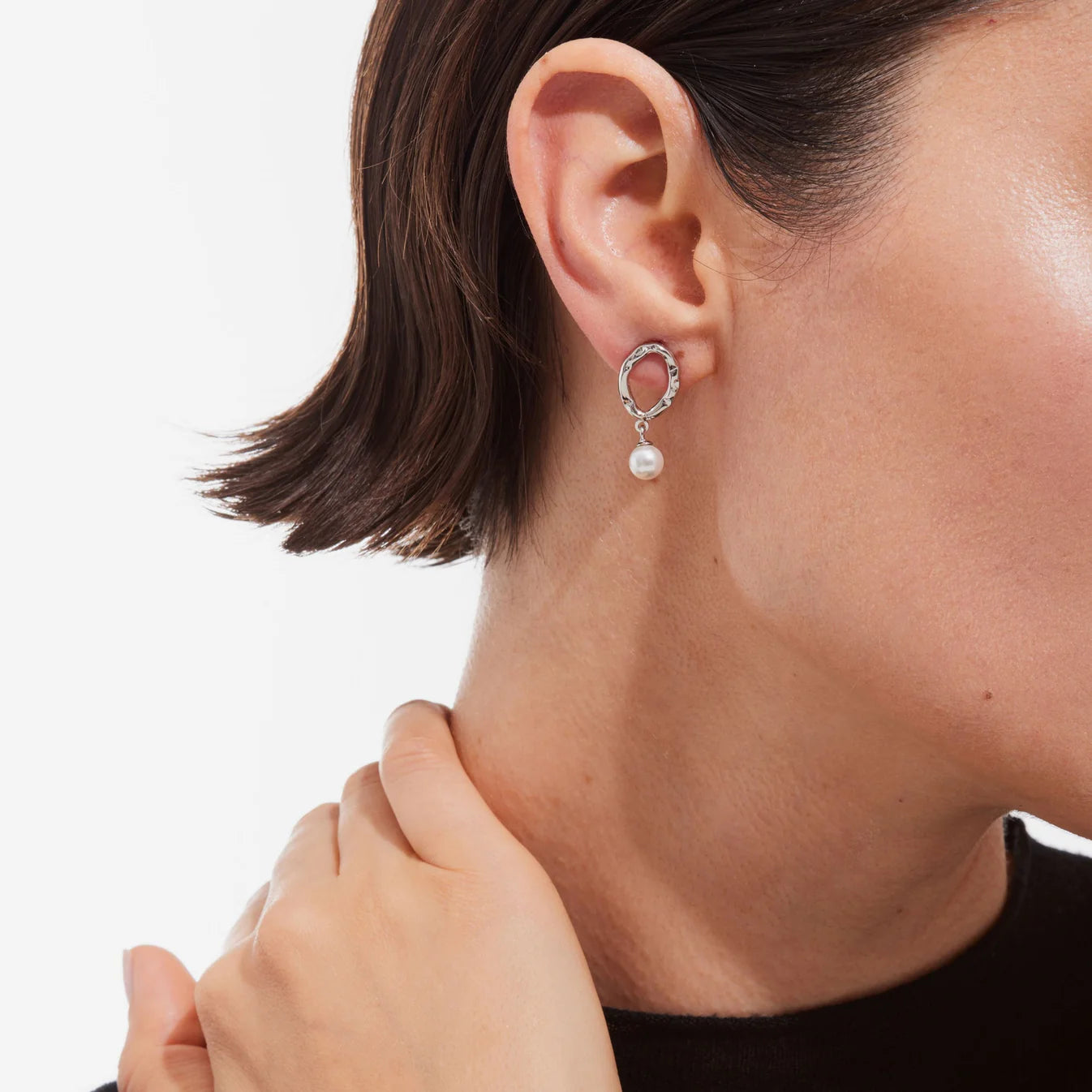 Pendientes largos perla en Plata de Radiance
