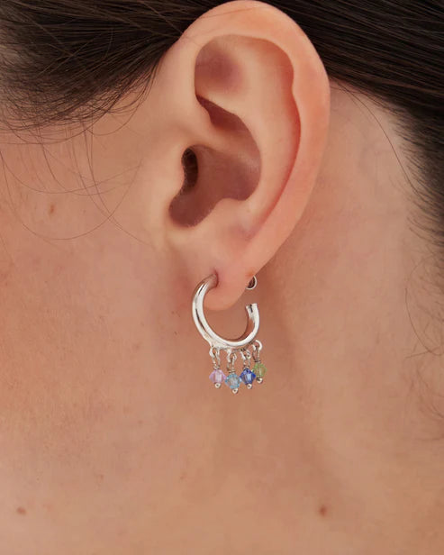 Par de Aros aro 14mm Capri con cristal azul en Plata baño Rodio