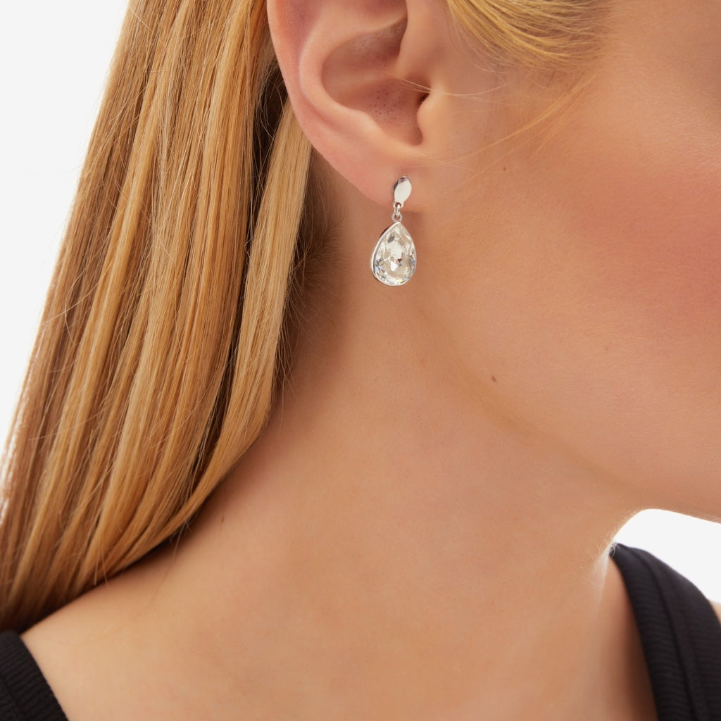 Par de Aros cortos Essential lágrima cristal en Plata baño rodio